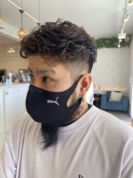 アンジュベイナハ (Ange Bay NAHA) 宮城リョウタ風パーマ