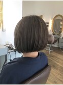 ミニボブ×ナチュラルハイライト