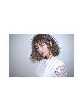 アディクト(Addict) エアリーグレージュ