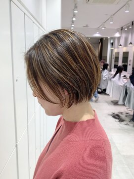 ビブ(VIV) 20代30代40代大人丸みショートボブ白髪ぼかしハイライト川崎