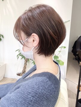 アイ(I.) 【 I. 】30代からの襟足すっきり前下がりショートボブ 川口