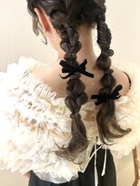 セブンベルベット(7 Velvet)&nbsp;ツイン編みおろしヘアアレンジ..【SHINJYO】