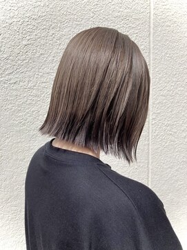 ニジヘアー(Nizi hair) クリーミーベージュ〇大人ボブ