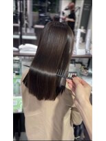 日々のお手入れを簡単にさせます　縮毛矯正／髪質改善