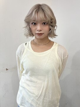 リヴ ウメダ(LIV umeda) ホワイトベージュ/ブリーチ/ダブルカラー【梅田】