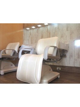 美しい髪は頭皮から！凝り固まった頭皮を優しくほぐし、健やかな美髪へと導きます♪毛穴もスッキリ綺麗に◎