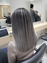 ヘアスペース リズム グリーン(Hair space Rizm green)&nbsp;シルバーバレイヤージュ