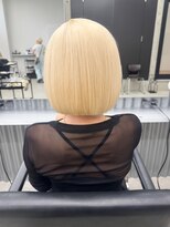 キオク(KIOX)&nbsp;ケアブリーチ/リタッチ/レイヤーカット/ハイトーン/髪質改善