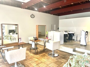 ヘアメイク ワイスペース(hair make yspace)の写真/完全マンツーマン施術のプライベートサロン。周りを気にせず、ゆったりとした時間を過ごしたい方に