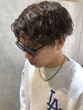 ヘアーメイクチック(HAIR MAKE CHiC) 縦落ちツイスパ