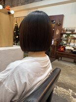 チャプター 問屋町(chapter) 赤味なし透明感ケアカラーラベンダーグレージュ切りっぱなしボブ