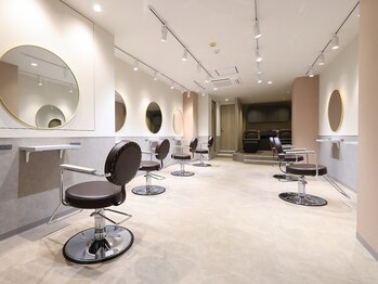 エン バイ ユアーズヘア 銀座店(eN° by youres hair)の写真/Aujuaや髪質に合わせて選べる髪質改善トリートメント、縮毛矯正が大人気☆