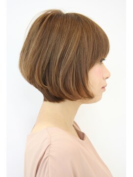 ラグエル(RAGUEL) 【30代40代50代】 シルエット◎大人の前下がりボブ