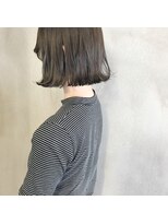 ミント(mint) 切りっぱなしボブ&赤み除去カーキグレー!
