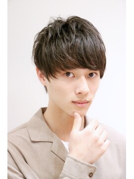 リップス 自由が丘(LIPPS) 耳だしマッシュショート