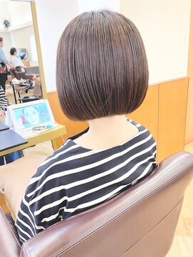 アルバ ヘアリゾート(ALBA) 【ALBAさわ】アッシュボブ　★☆