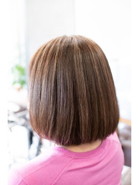 ルルン(Lu-Lun) 【Lu-Lun】白髪ぼかし脱白髪染めハイライトカラー×大人艶ボブ