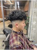 短髪 フェード スパイキーショート アップバング