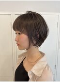 ラベンダーベージュ + ショートボブ