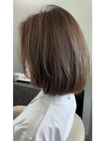 ジエクト アイロ(The Ect ilo)&nbsp;ミディアムボブ　グレージュ　ハイライト