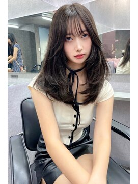 ランズ(LANDS) アッシュカラーザクザクレイヤーカット 【韓国ヘア 大阪 梅田】