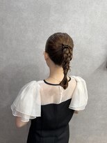 メゾンドムニ 恵比寿(Maison de MUNi)&nbsp;タイト編みおろしポニー