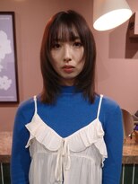 ピュー(Piu-)&nbsp;【ミディアムレイヤー/渥美怜子】レイヤー/ミディアムヘア