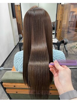 コポル(Copol)の写真/1%の選ばれたサロンで取り扱い！生シスチンと植物由来オイルでうるツヤ髪へ♪ (