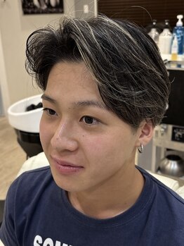 バースト(BURST)の写真/強い癖もナチュラルにまとまる！大好評のふんわり仕上げ◎リピーター多数の癖毛ケア♪