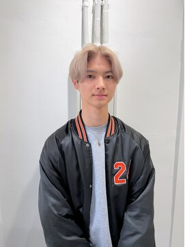 ミュー(Mu) ミルクティーベージュ　センターパート