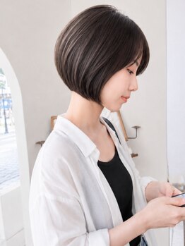 ヘアメイク バースデイ(Hair make Birth Day)の写真/西洋人のような立体的な骨格・すっきりした顔周りのヘアスタイルが[Birth Day]で叶います―。