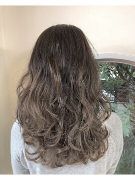 ルーチェ(luce) 外国人風グレージュ!デザインカラー