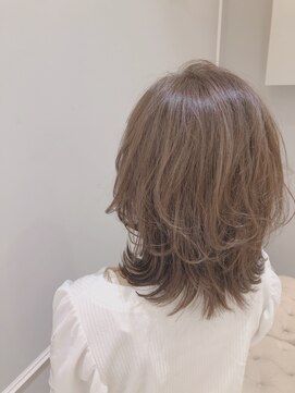 ネオリーブギンザ 銀座店(Neolive GINZA) ベージュカラー