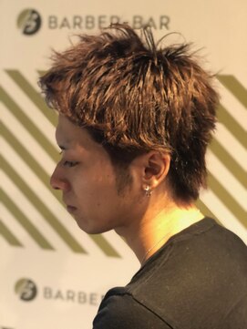 バーバーバー アカバネ(BARBER-BAR AKABANE) ショートウルフスタイル【BARBER-BAR】