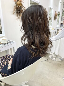 フォーク FOLK 【FOLK】サロンワークスタイルロング♪