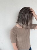 マロンベージュ