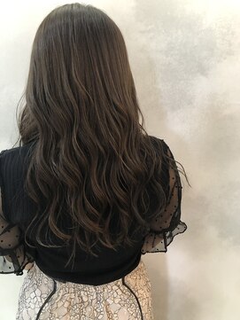 ビスクヘアデザイン(bisq hair design) チャコールグレージュ