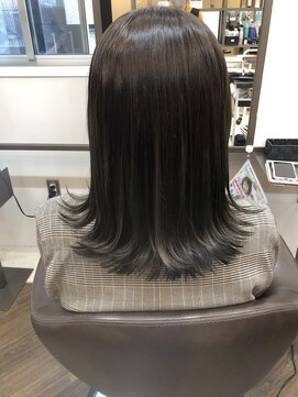 アプシー 三田駅前店(Apsee) グレー系カラー