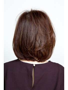 サクラビューティー リム(SAKURA Beauty limb) 30代のミディアムスタイル