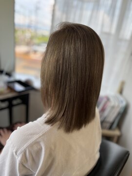 コア フィール ア デイ(COIFFURE A DAY) 【シルバーベージュ】