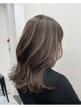 シエスタ バイ アンブルリュクス(siesta by amble luxe) ナチュラルハイライト