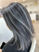 ウッズ(uzzu)&nbsp;コントラストハイライト