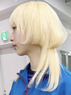 ウィコ 新宿(WICO) 抜きっぱなしブロンドスタイル新宿駅/イメチェン/ハッシュカット