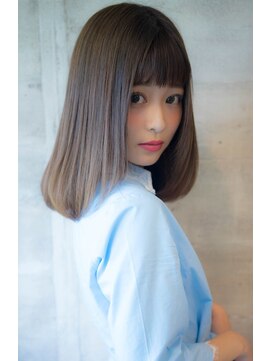 ミラレスカ 栄(MIRA RESCA) ミラレスカ 前髪パッツンのワンカールボブbyウラタニ