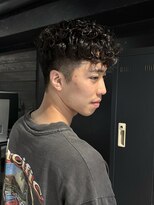 アウル 心斎橋(owl) 【スペインカール】フェード/バーバー/スキンフェード