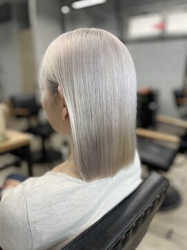 ワン(ONE) ヘイリーボブ