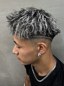 ダズルヘアラッシュ(DAZZLE hair RUSH) 名古屋ホワイトメッシュパーマブリーチツイストスパイラルパーマ