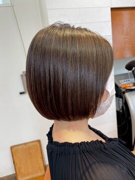 DAMANI 表参道 髪質改善/ヘッドスパ/ハイライト/白髪染め/白髪ぼかし/縮毛矯正 似合わせカット/ミディアムレイヤーカット[表参道駅]