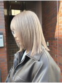 ブリーチダブルカラーミルクティーベージュボブカット下赤塚