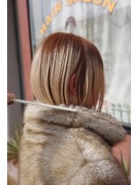 チャプター 問屋町(chapter)&nbsp;髪質改善ミニボブパツっとボブミルクティーベージュダブルカラー